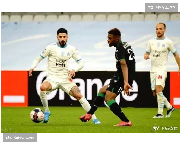 雷恩换帅效果仍存疑问，上轮人数占优遭朗斯逆转